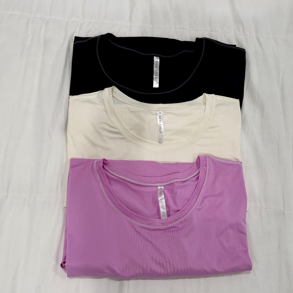 Fabletics Featherweight SS T-Shirts
